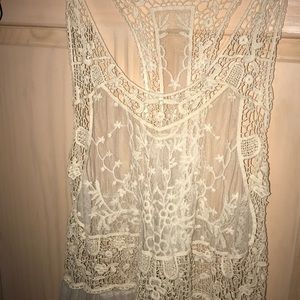 CUTE OVERLAY TOP!